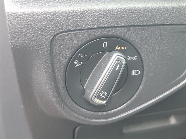 2021 Volkswagen Atlas 3.6L V6 SE w/Technology R-Line