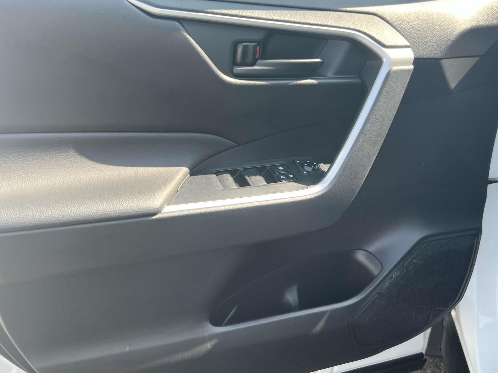 2023 Toyota RAV4 LE AWD (Natl)