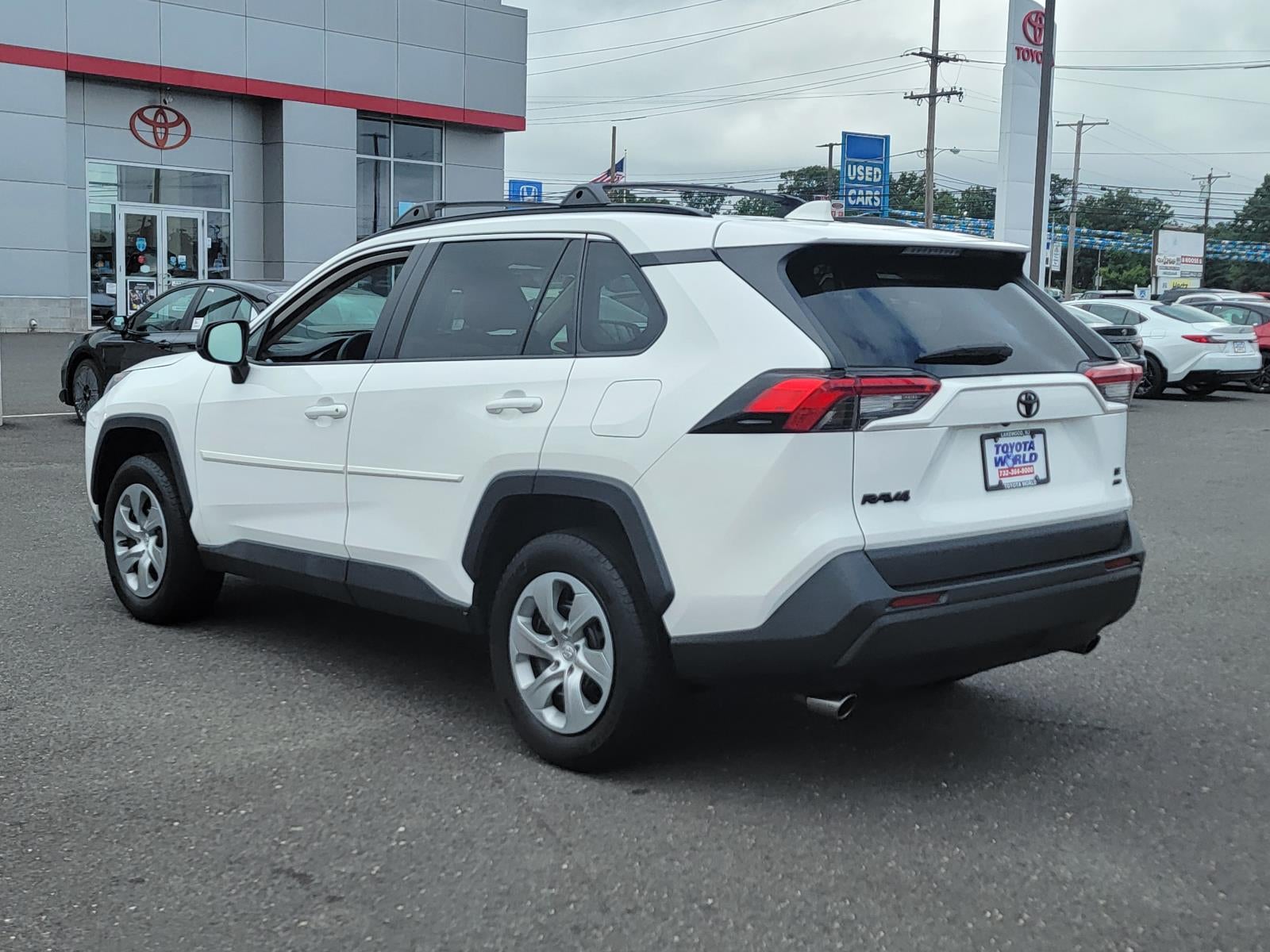 2021 Toyota RAV4 LE