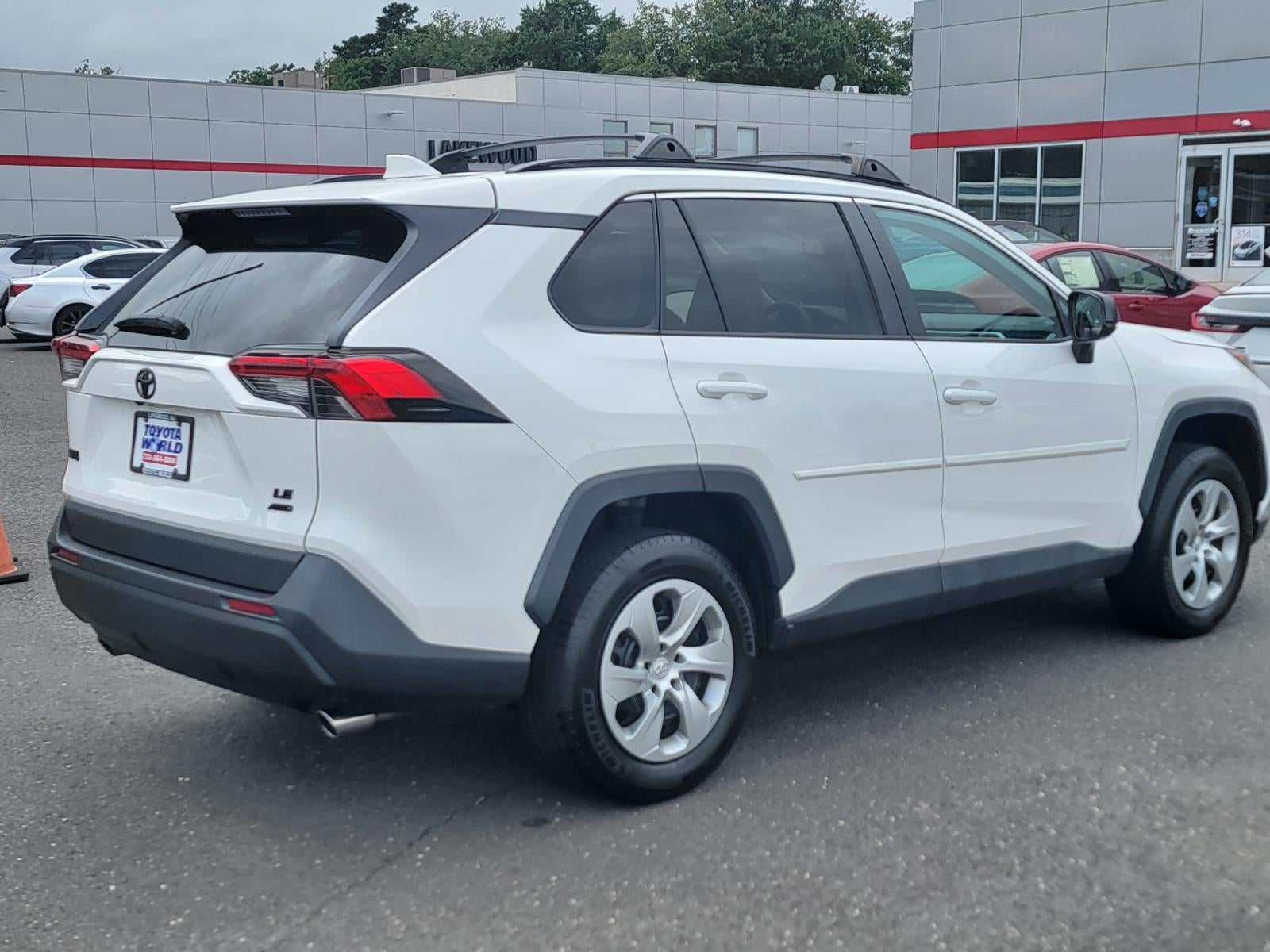 2021 Toyota RAV4 LE
