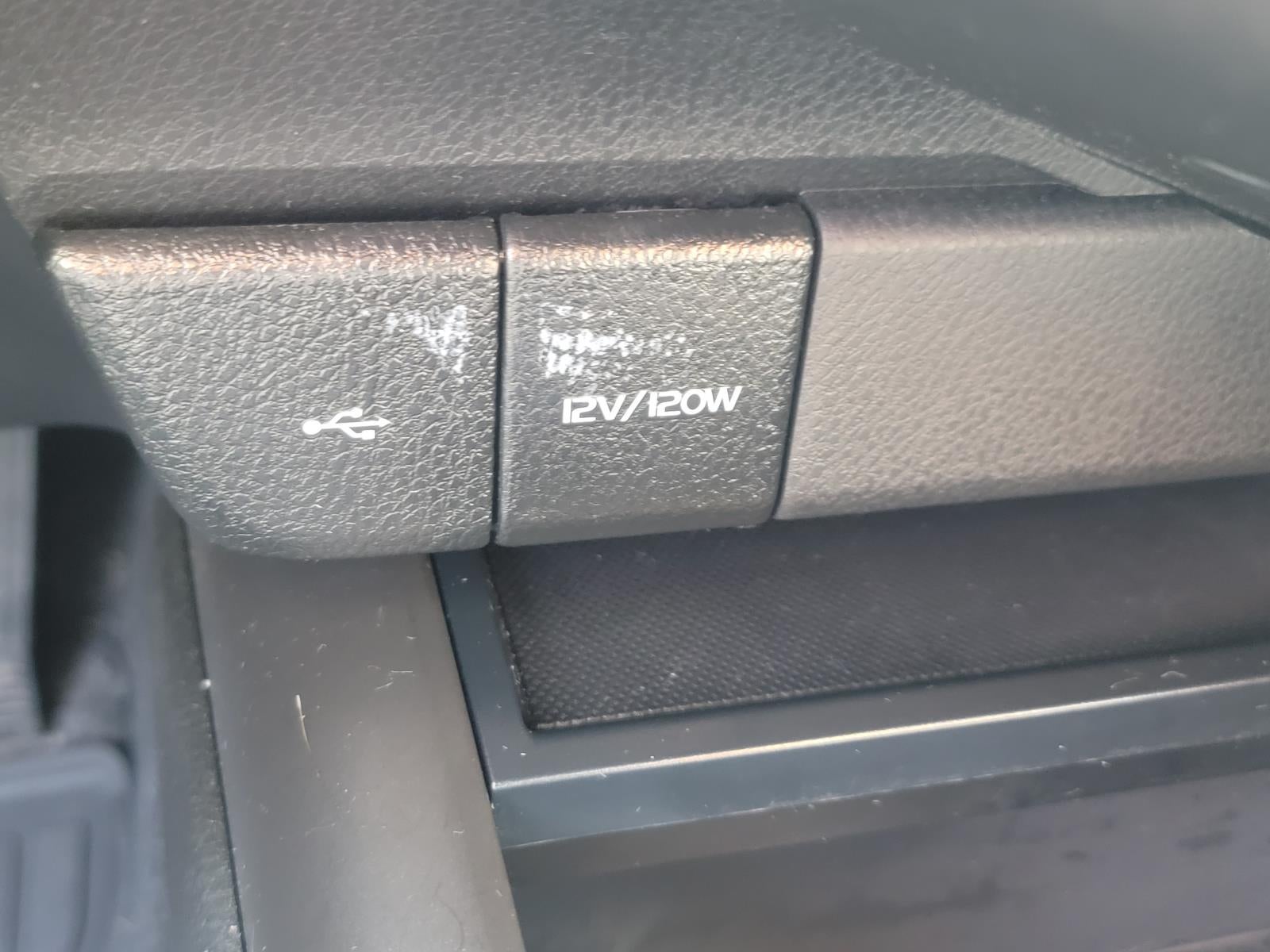 2024 Toyota Camry SE Auto (Natl)
