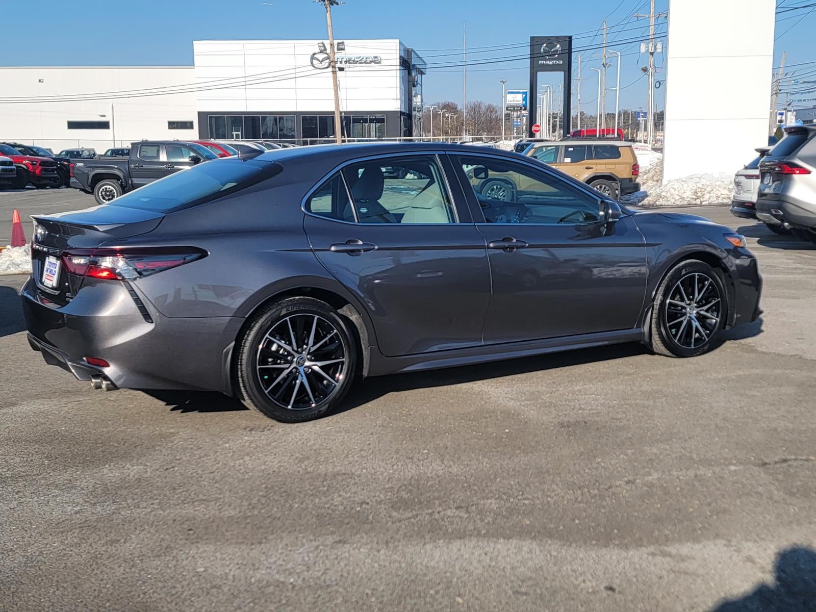 2023 Toyota Camry SE