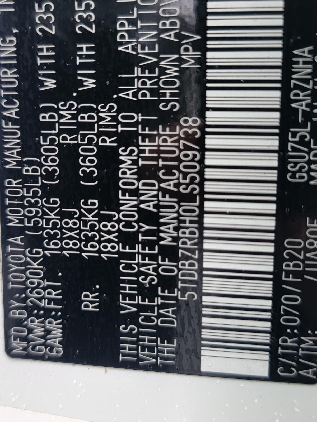 2020 Toyota Highlander LE