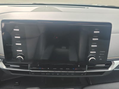 2023 Toyota Sienna Woodland Edition