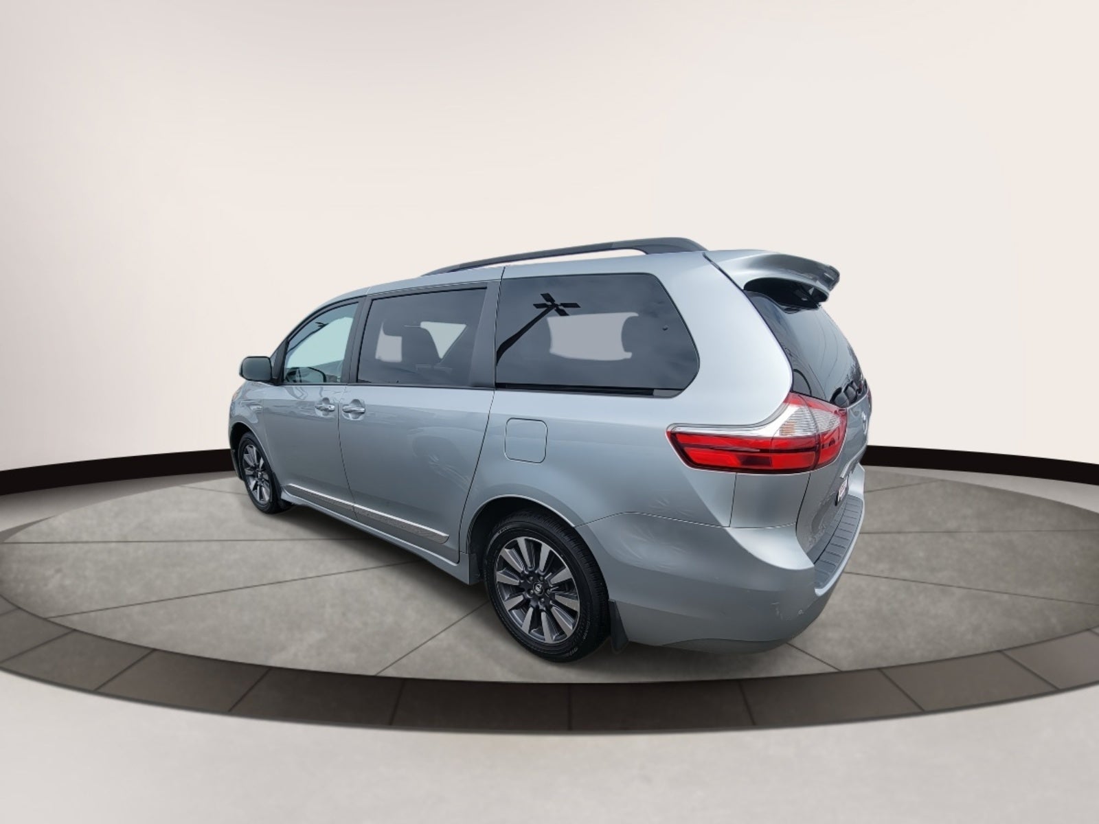 2019 Toyota Sienna XLE