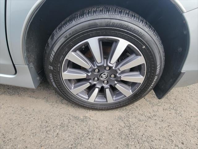 2019 Toyota Sienna XLE