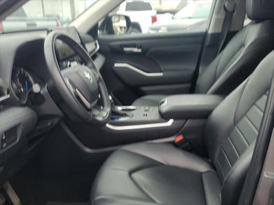 2024 Toyota Highlander XLE