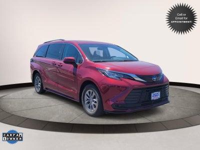 2023 Toyota Sienna LE