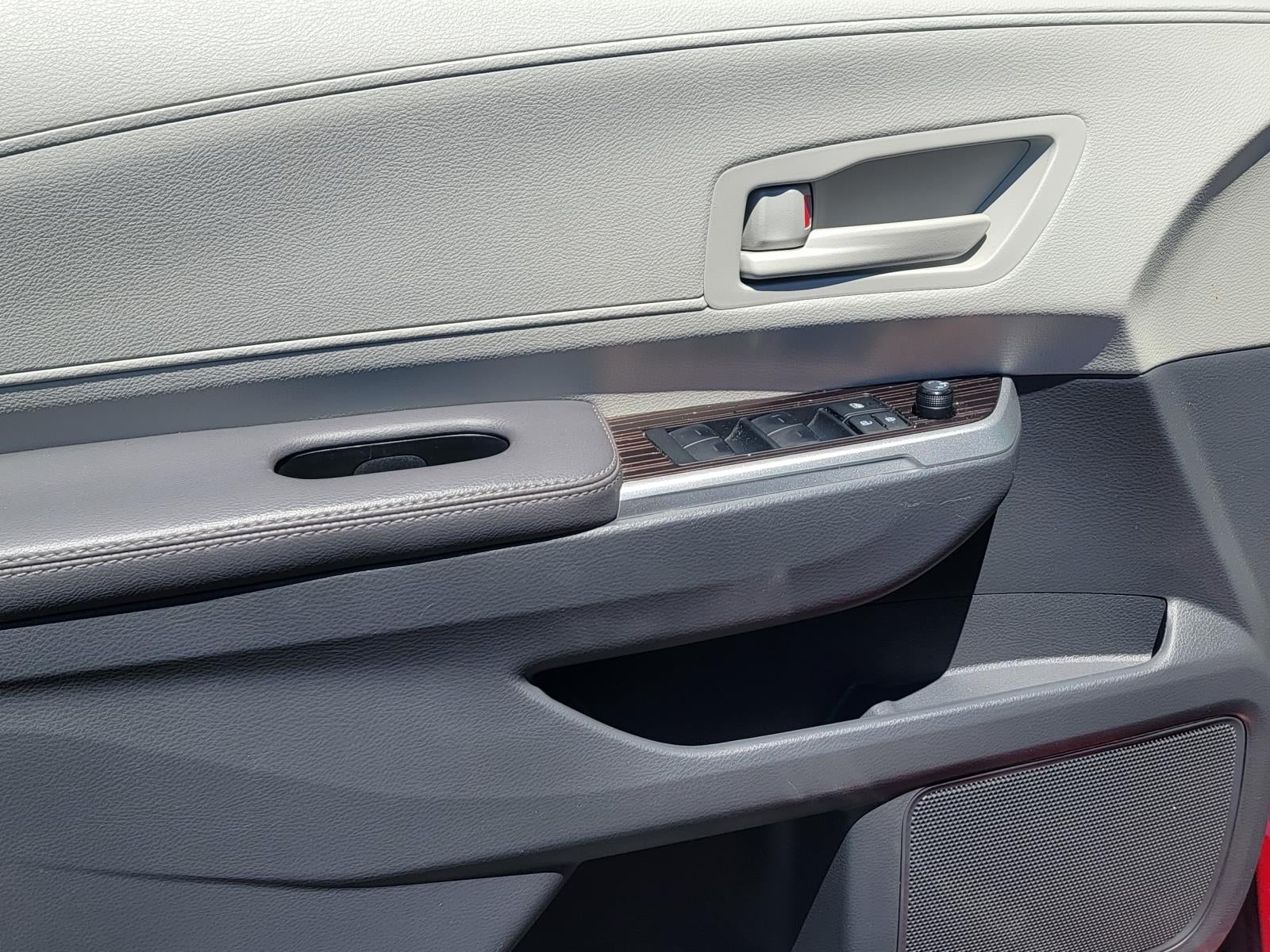 2023 Toyota Sienna LE
