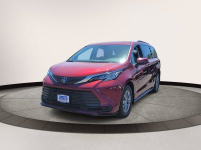2023 Toyota Sienna LE