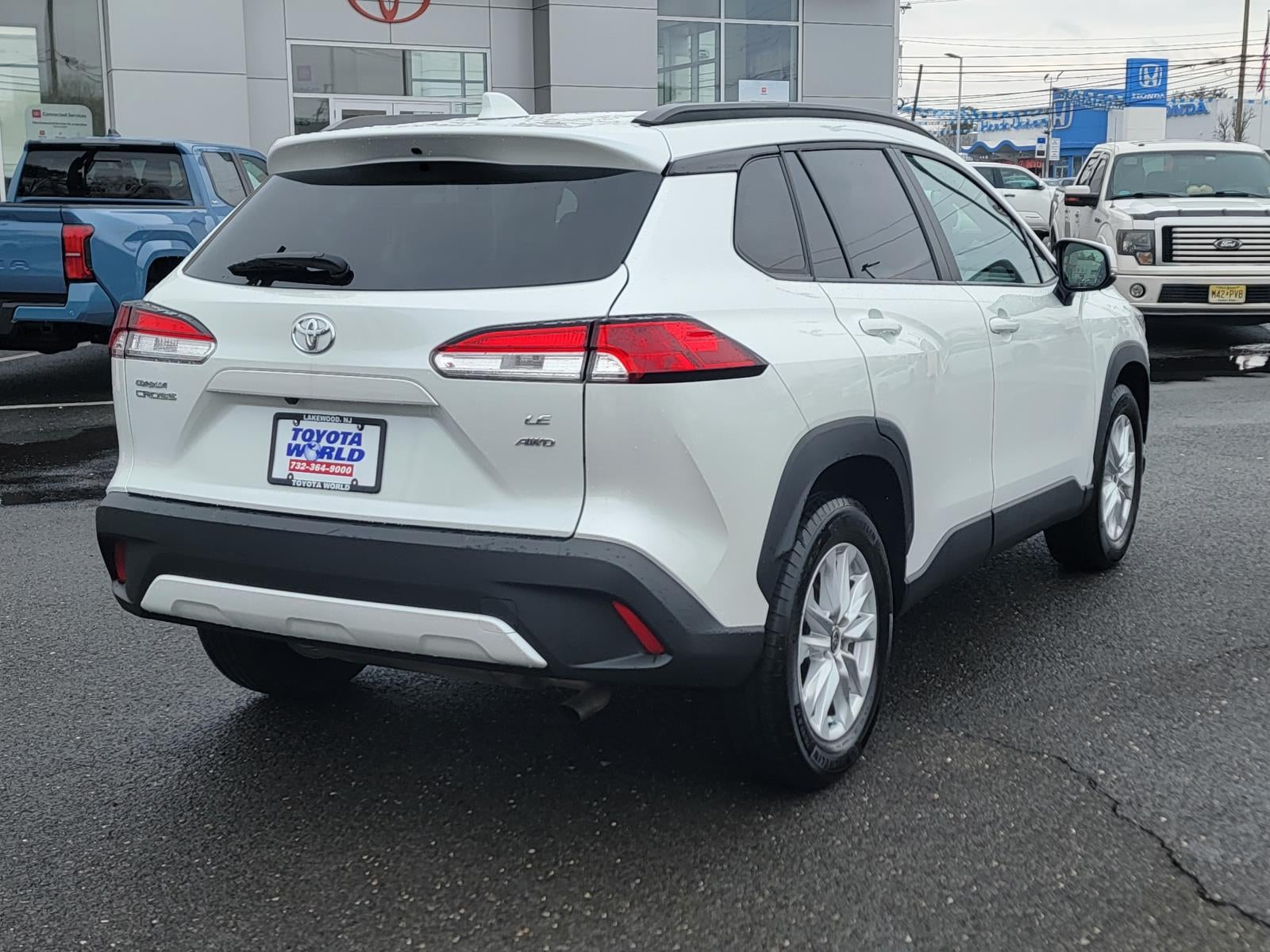 2024 Toyota Corolla Cross LE