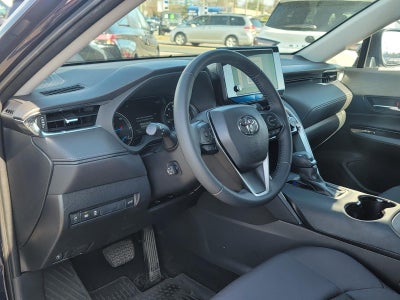 2023 Toyota Venza LE