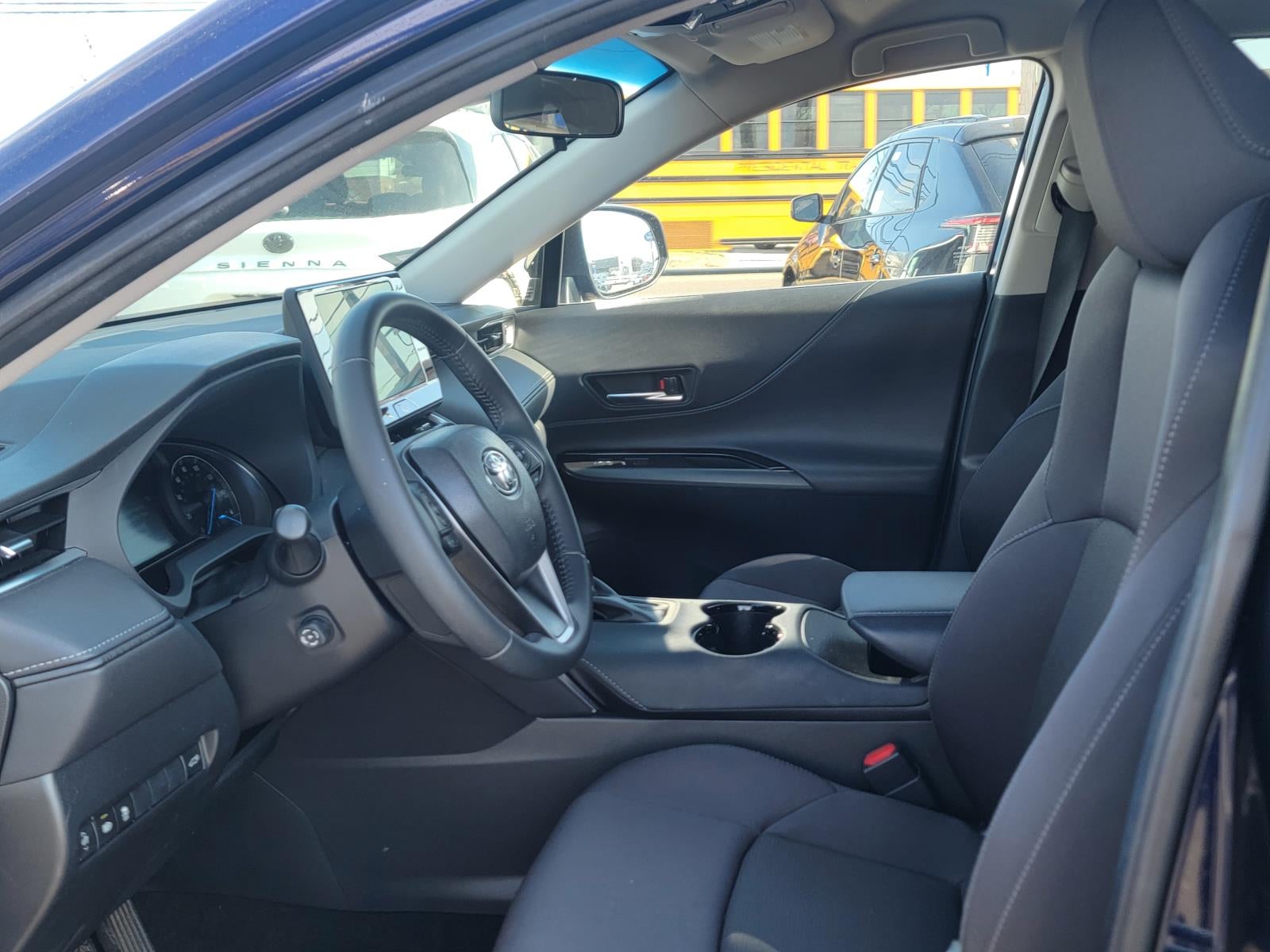 2023 Toyota Venza LE