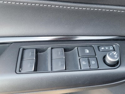 2023 Toyota Venza LE