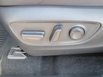 2023 Toyota Venza LE