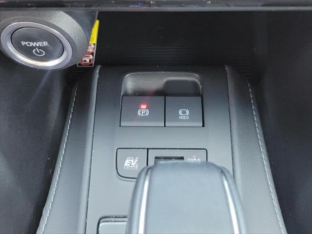 2023 Toyota Venza LE