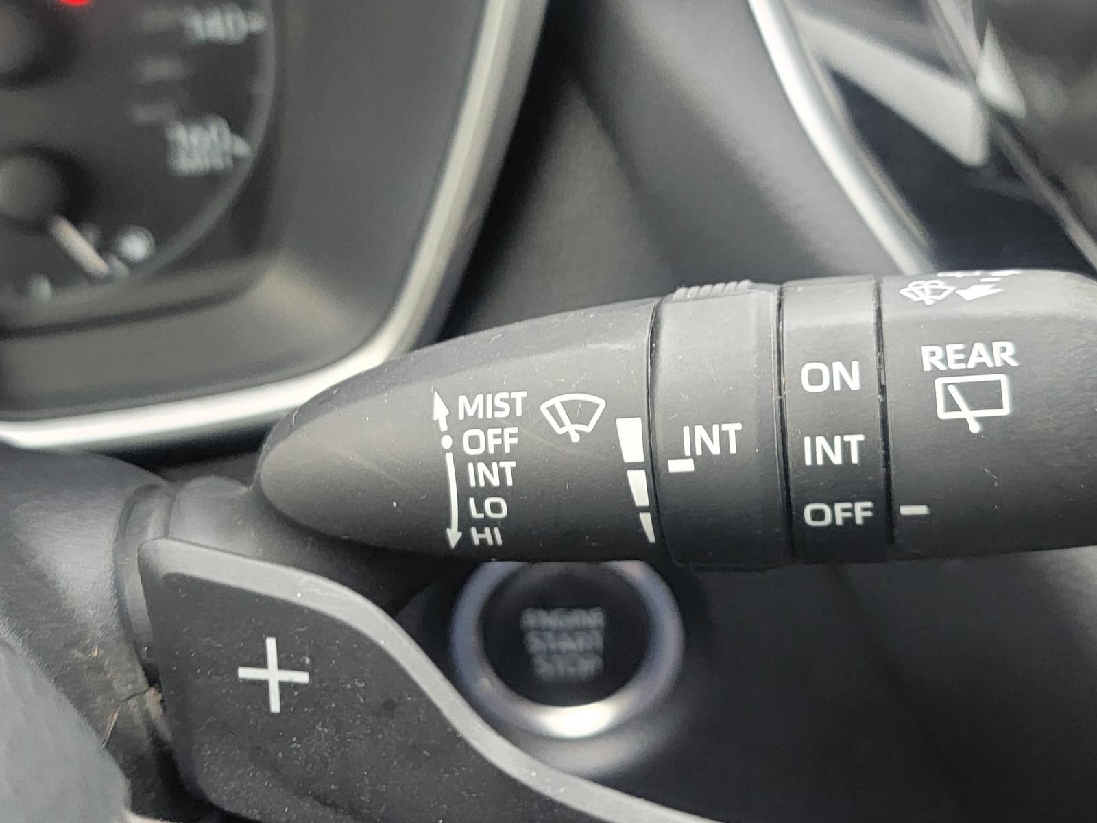 2023 Toyota Corolla Hatchback SE