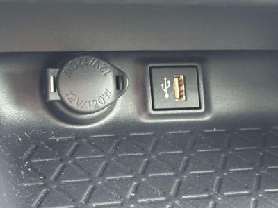 2025 Toyota RAV4 XLE AWD (Natl)