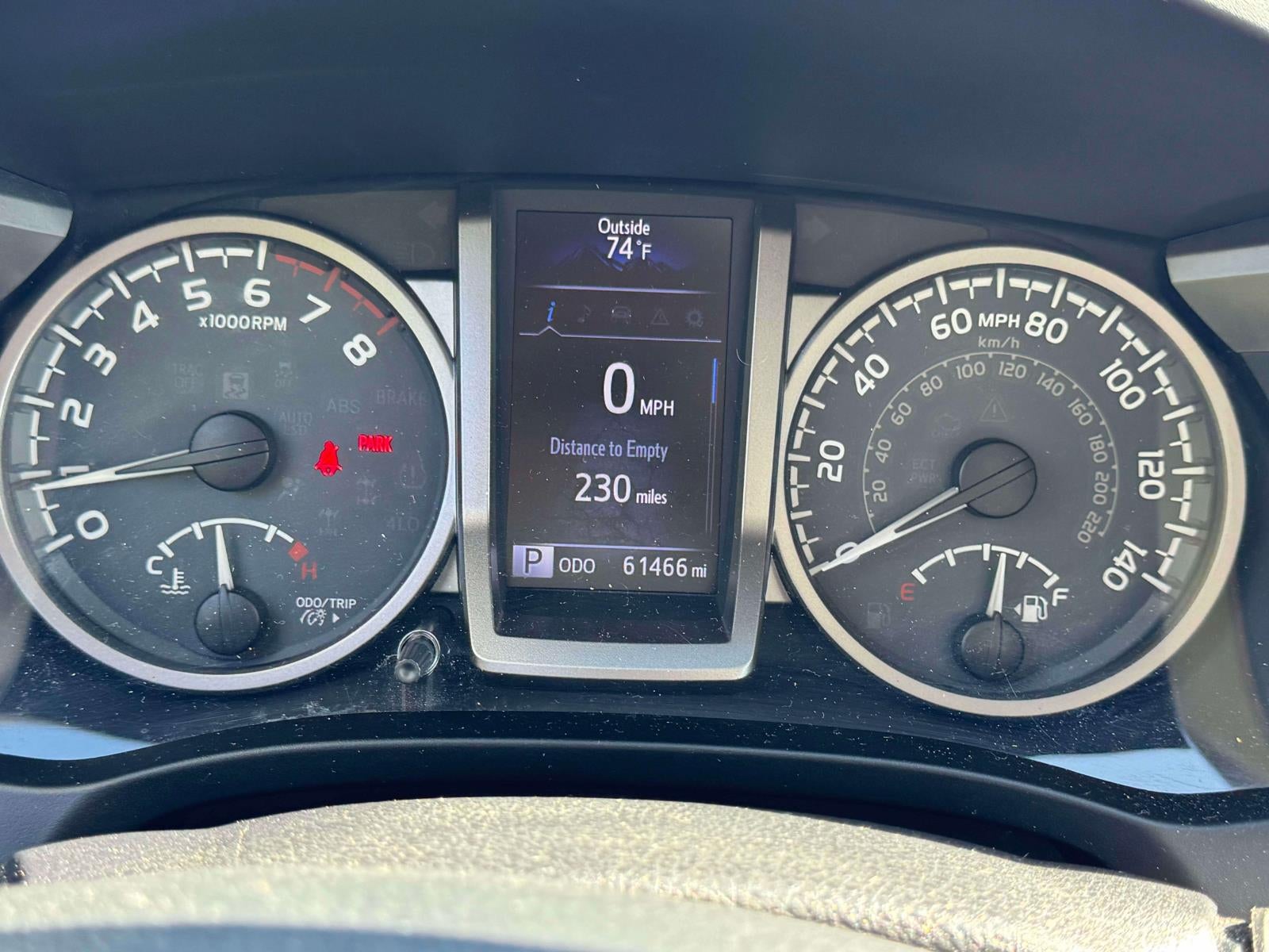 2017 Toyota Tacoma SR5 Double Cab 6' Bed V6 4x4 AT (Natl)