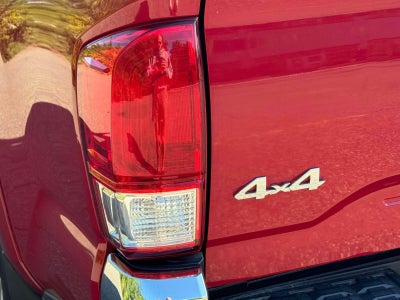 2017 Toyota Tacoma SR5 Double Cab 6' Bed V6 4x4 AT (Natl)
