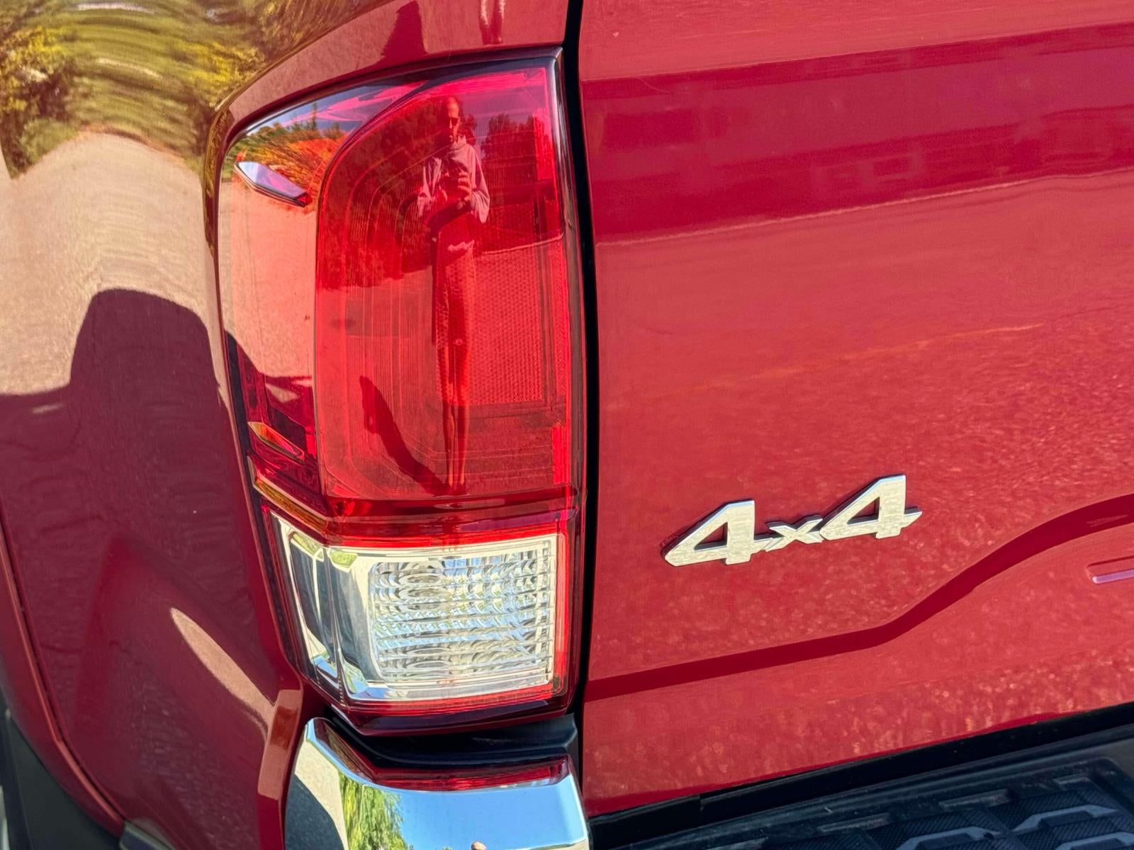 2017 Toyota Tacoma SR5 Double Cab 6' Bed V6 4x4 AT (Natl)
