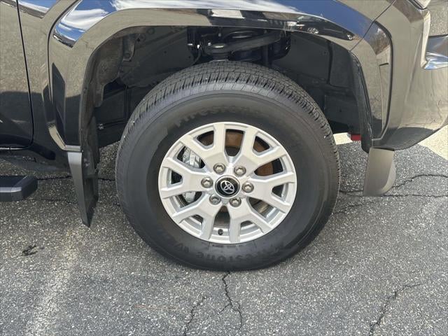 2025 Toyota Tacoma 4WD SR Double Cab 5' Bed AT (Natl)