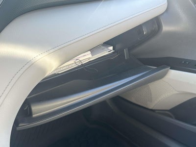 2024 Toyota Camry Hybrid LE CVT (Natl)