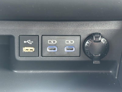 2022 Toyota Highlander Hybrid LE AWD (Natl)