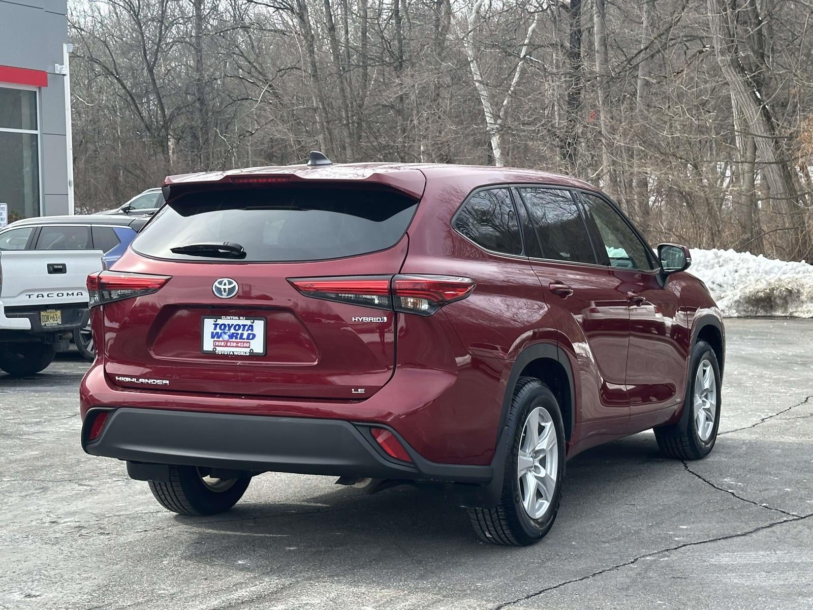 2022 Toyota Highlander Hybrid LE AWD (Natl)