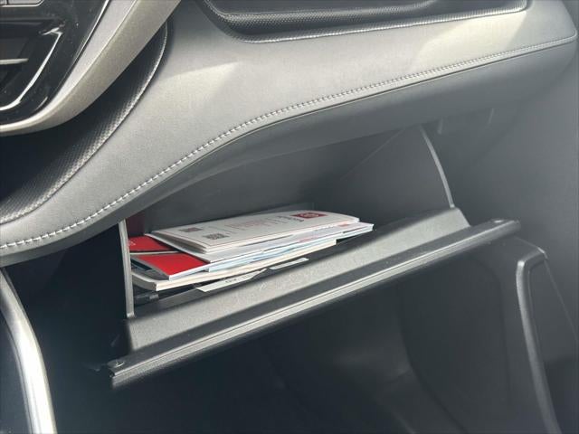 2022 Toyota Highlander Hybrid LE AWD (Natl)