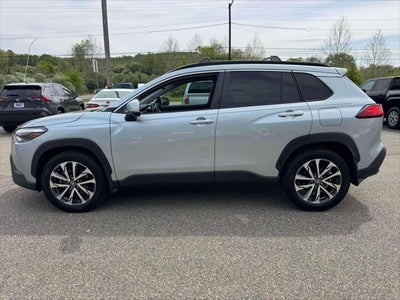 2023 Toyota Corolla Cross XLE 4WD (Natl)