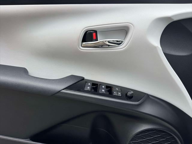 2018 Toyota Prius Prime Advanced (Natl)