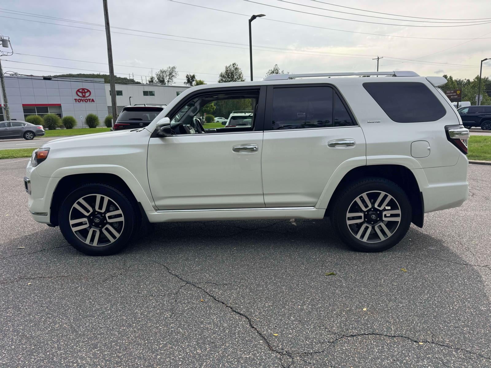 2023 Toyota 4Runner Limited 4WD (Natl)