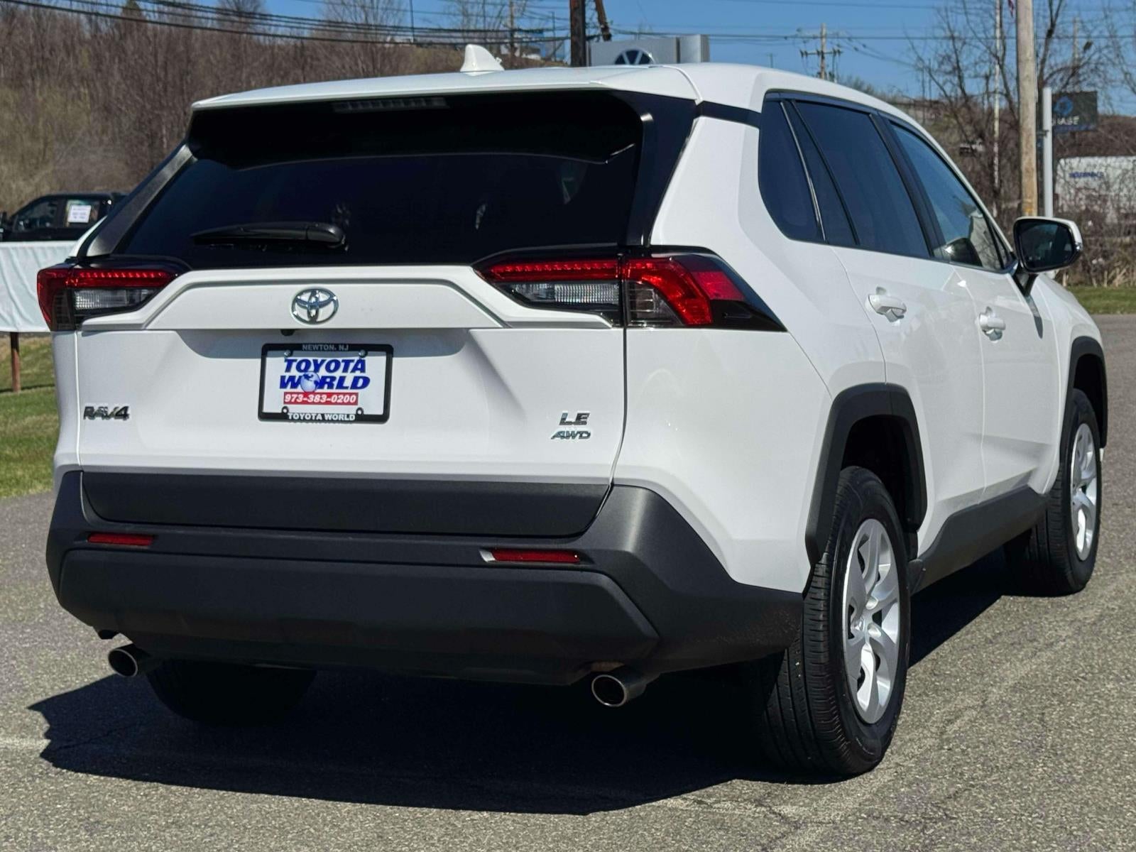 2025 Toyota RAV4 LE AWD (Natl)