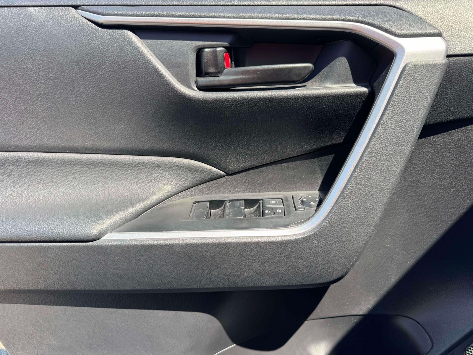 2024 Toyota RAV4 Hybrid LE AWD (Natl)
