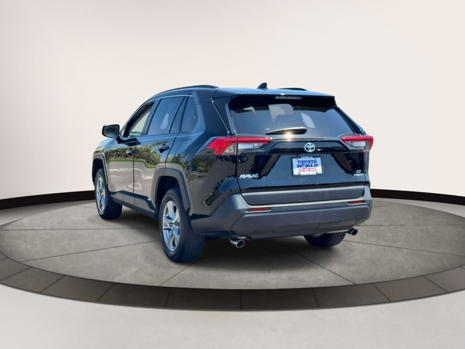 2024 Toyota RAV4 Hybrid LE AWD (Natl)