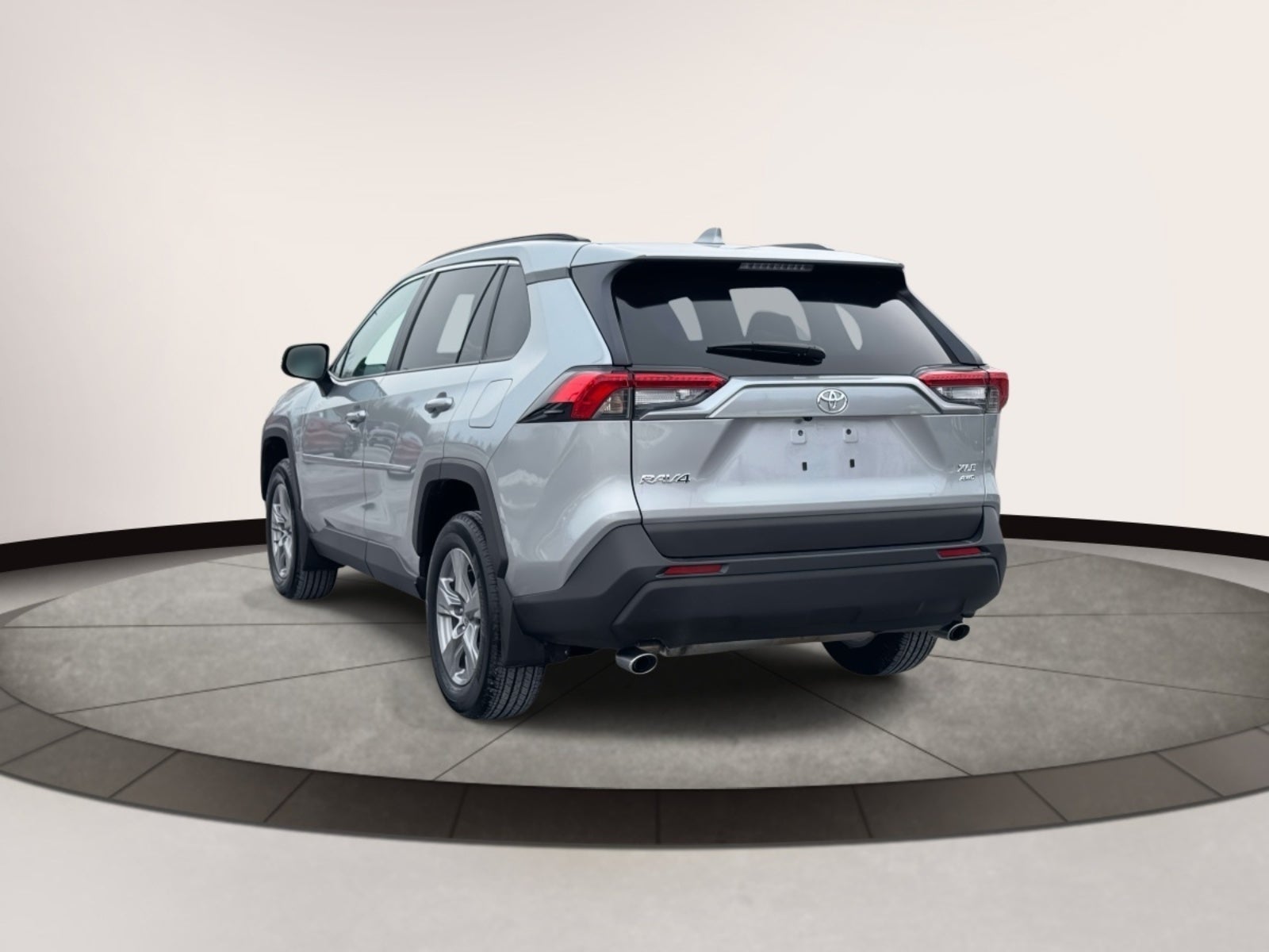 2025 Toyota RAV4 XLE AWD (Natl)