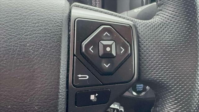 2023 Toyota Tacoma 4WD TRD Off Road Double Cab 5' Bed V6 AT (Natl)