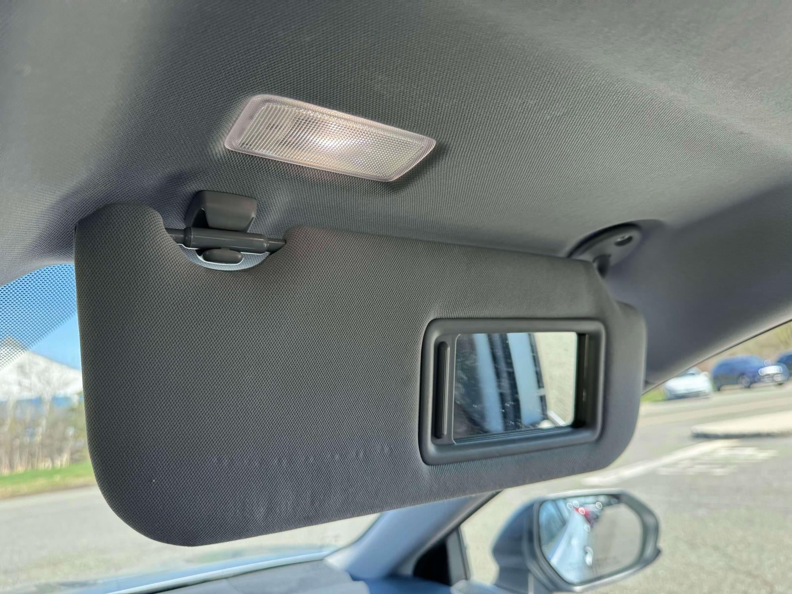 2023 Toyota Camry LE Auto AWD (Natl)