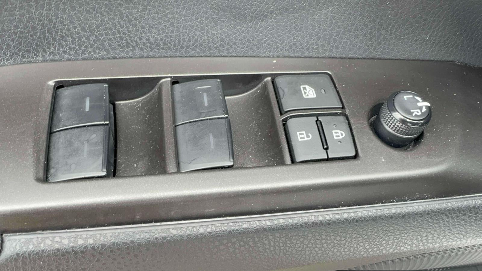 2024 Toyota Camry SE Auto AWD (Natl)