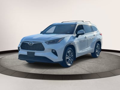 2021 Toyota Highlander XLE AWD (Natl)
