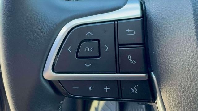 2025 Toyota Highlander Hybrid XLE AWD (Natl)