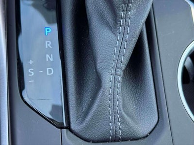 2025 Toyota Highlander Hybrid XLE AWD (Natl)