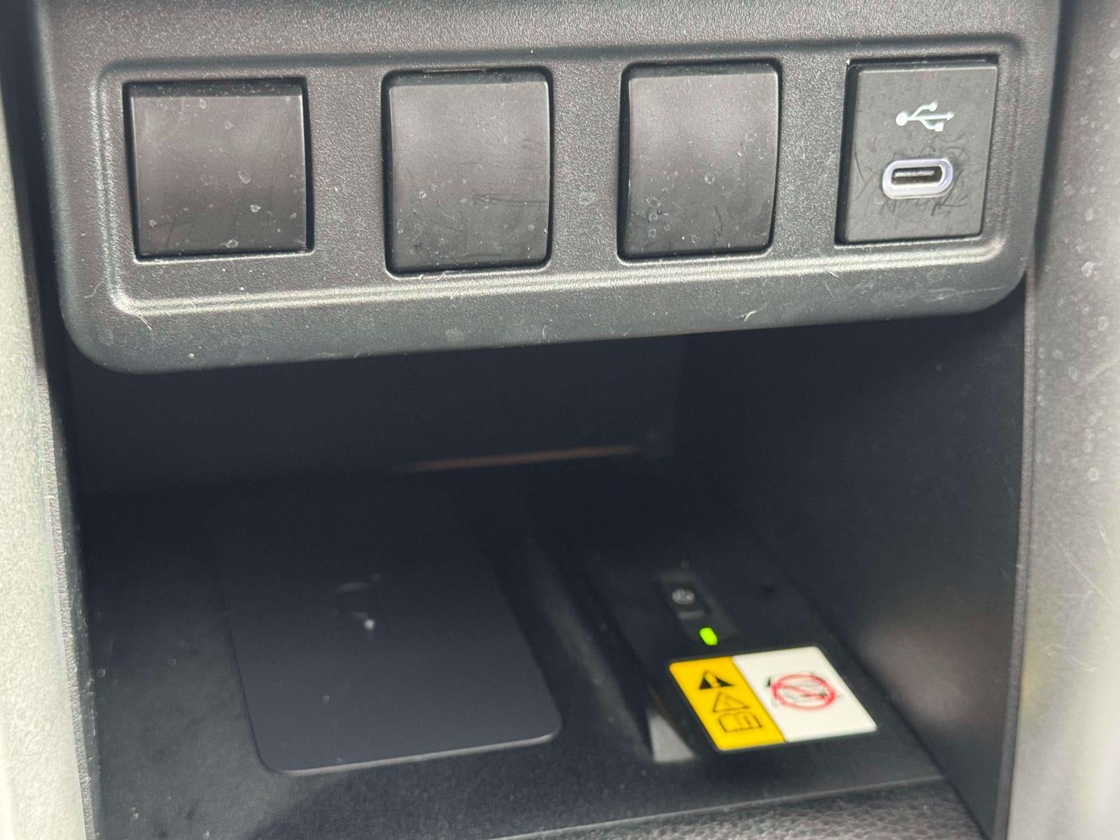 2023 Toyota Corolla Cross LE 4WD (Natl)