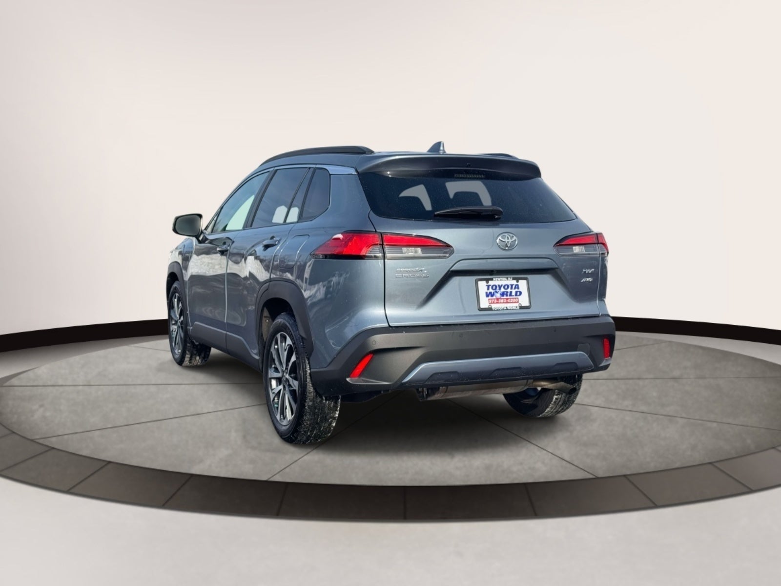 2024 Toyota Corolla Cross XLE 4WD (Natl)