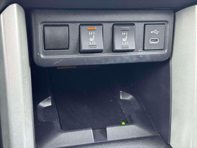 2024 Toyota Corolla Cross XLE 4WD (Natl)