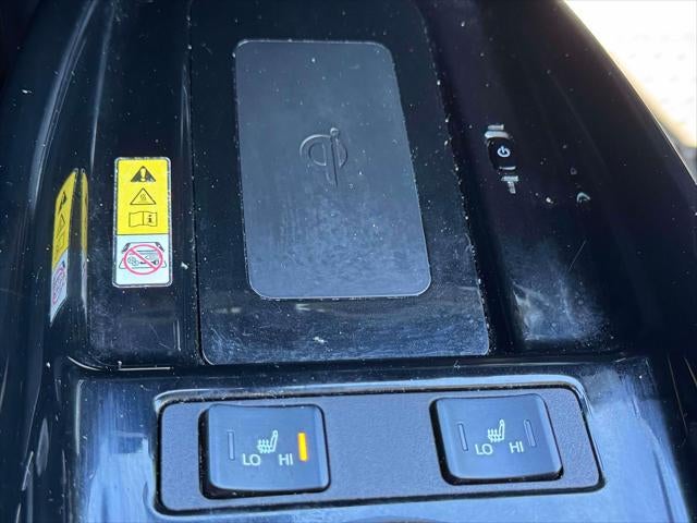 2022 Toyota Prius LE AWD-e (Natl)