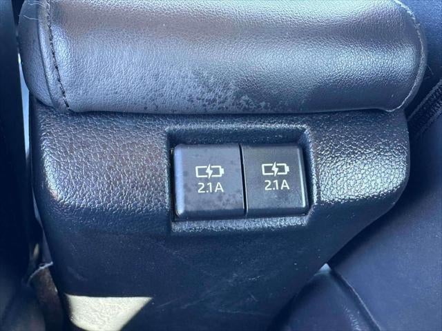 2022 Toyota Prius LE AWD-e (Natl)