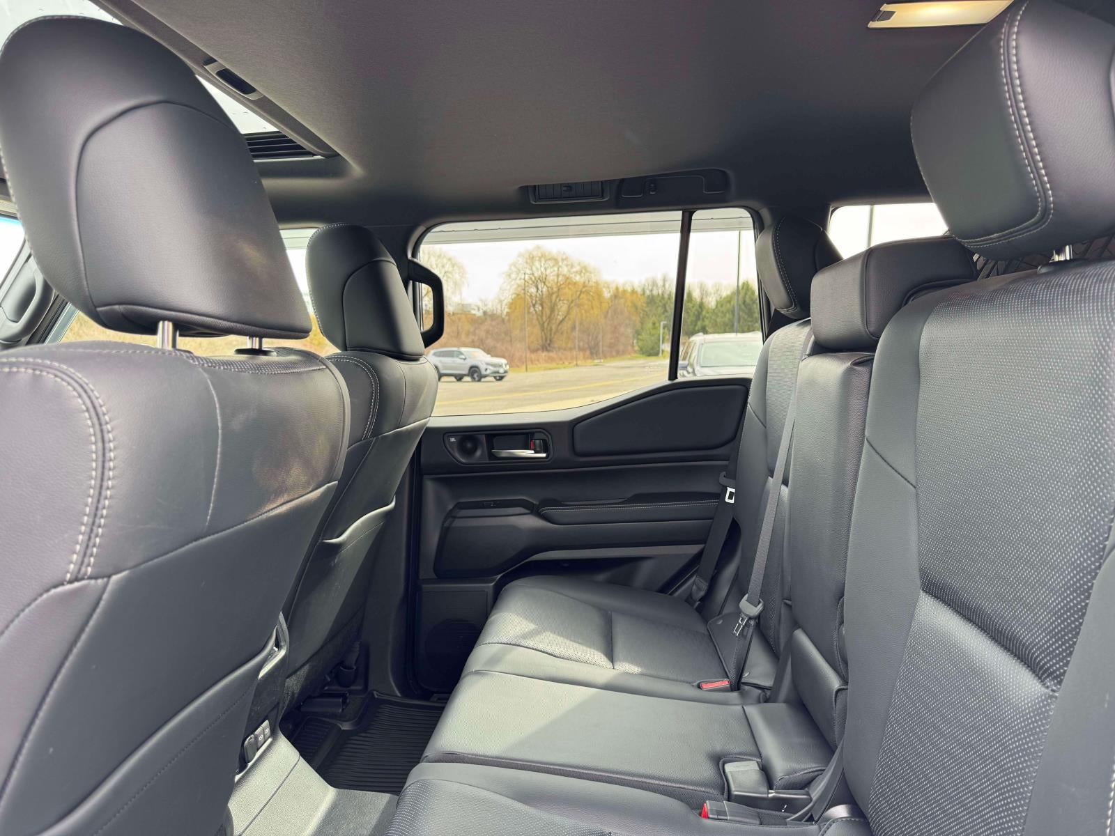 2025 Toyota Land Cruiser 4WD (Natl)