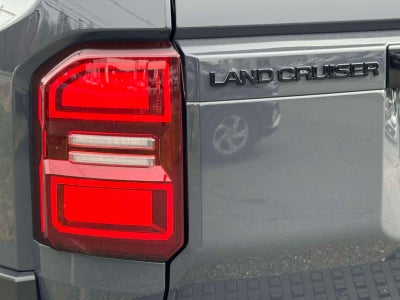 2025 Toyota Land Cruiser 4WD (Natl)